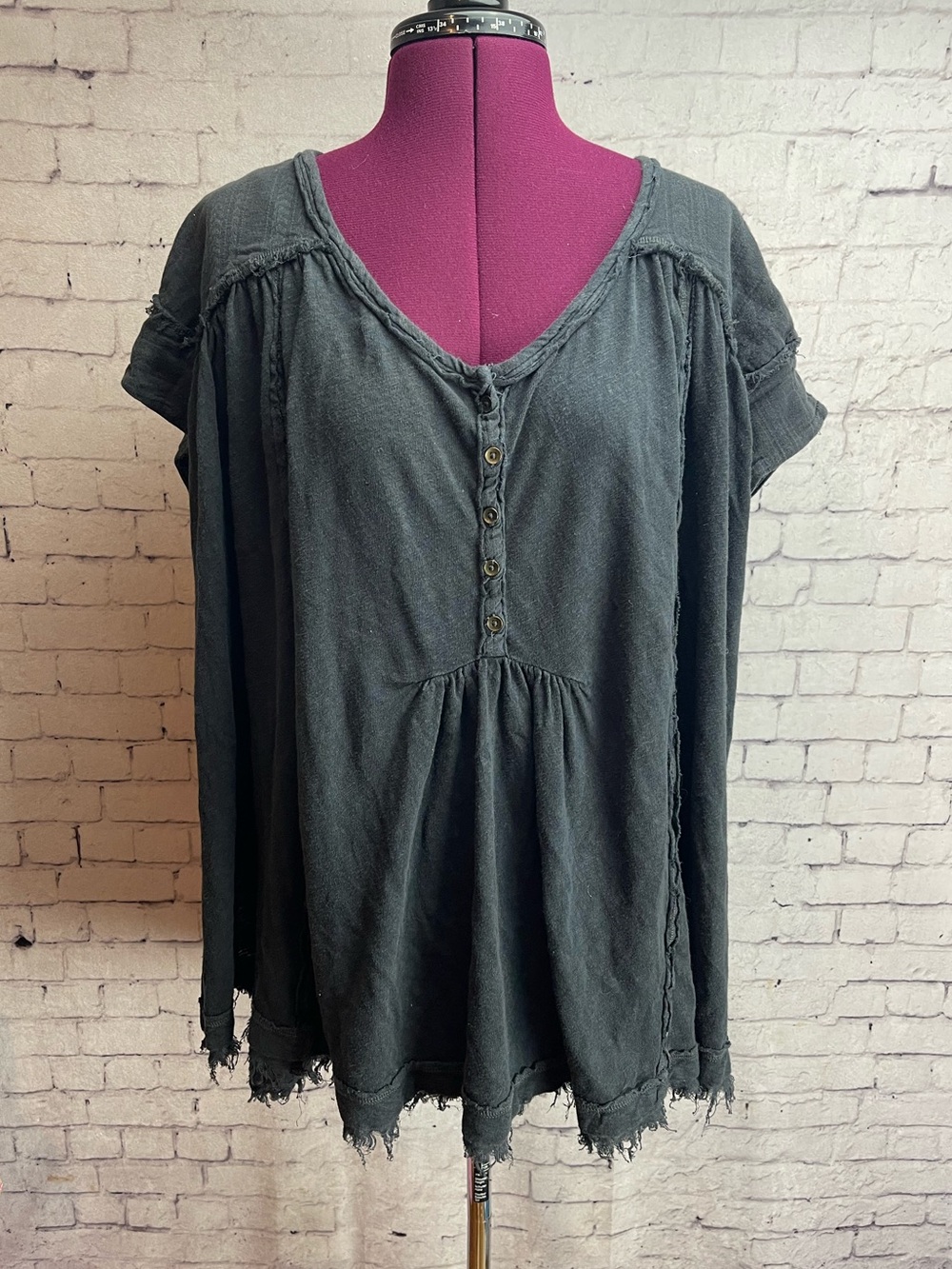 Free People size medium aster Henley oversized top linen blend